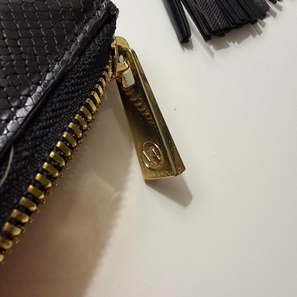 Valentina Textured Black Clutch with Tassel - Picture 4 of 4